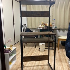 パソコンテーブルの画像
