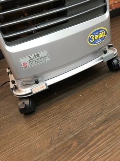 ダイニチ　ファンヒーター　グレー車輪付き美品