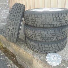 ダンロップスタッドレスタイヤ・アルミホイールつきの画像
