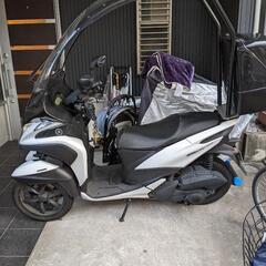 YAMAHA　トリシティ155 　ルーフ　リアボックス付きの画像