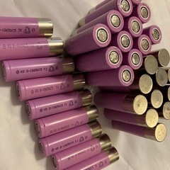 値下げ中!!リチウムイオンバッテリー 電池 32本有りの画像