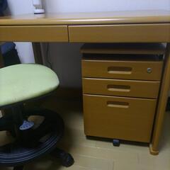 ニトリ 学習机4点setの画像