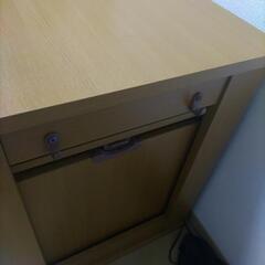 ニトリ 学習机4点setの画像