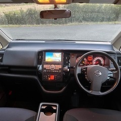 日産 セレナ エアロセレクション4WDの画像