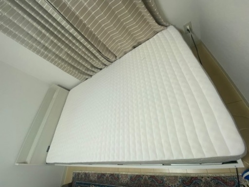 受け取りの方決まりました^^引き出し・マットレス付セミダブルベッド/ニュアンスホワイトカラー