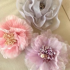 コサージュ3点セット　フォーマル　卒業式　入園式　髪にもバックにもの画像