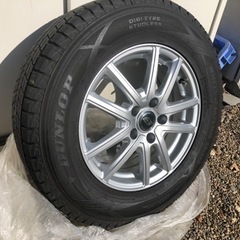 スタッドレスタイヤ4本セット　215/70R16