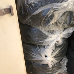 スタッドレスタイヤ4本セット　215/70R16の画像