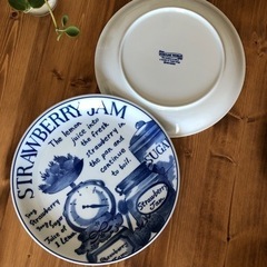 可愛いお皿4枚セットの画像