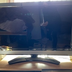 日立　37型液晶テレビ