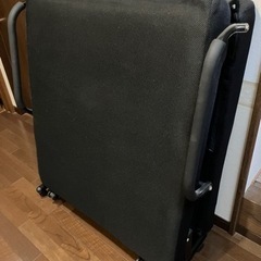 折りたたみベッドの画像