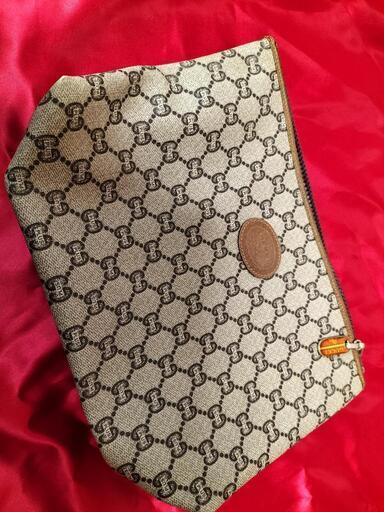 只今、商談中となっております。GUCCI(グッチ）プラスセカンドバッグ　中古品
