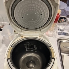 タイガー　IH炊飯器　JKB-10V6 ホワイト容量1.0Lの画像