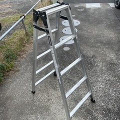【お取引き進行中】脚立