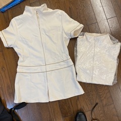 制服。アイボリー。チュニック。