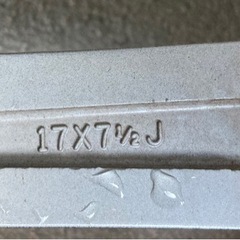 17インチアルミ&スタッドレスタイヤ215/50R17の画像