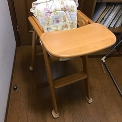 【コブタフレンド】ハイチェア2脚の画像