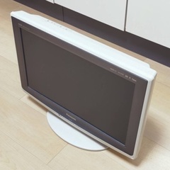 パナソニック　テレビ　20インチ