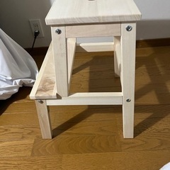 IKEA BEKVÄM ベクヴェーム 踏み台 の画像