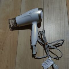 小泉マイナスイオンドライヤーKHD-555　美品　決まりました！