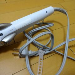 ■Panasoniv イオニティ カールヘアアイロン パナソニック EH1712Pの画像