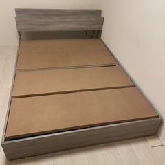 ダブルベッド