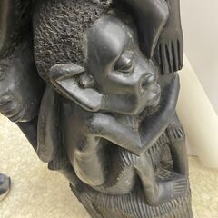 アフリカ　木彫り　黒檀　置物　オブジェ　インテリア　民族　民芸　伝統工芸　サイズ記載　美品の画像