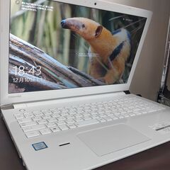 綺麗東芝　高性能7世代Core i3 高速SSD240G搭載　メ...