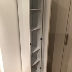 【取りに来ていただける方限定】鏡付き本棚の画像