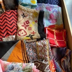 スカーフ色々300枚ちょい 大量です