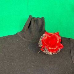 コサージュ　赤い薔薇　８個　専用ケース入りの画像