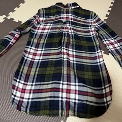 アメリカンイーグルアウトフィッターズ　シャツ　XXSの画像