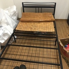 解体可能　金属製　シングルベッド