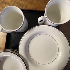 アダムとイブの食器セット全部で10の画像