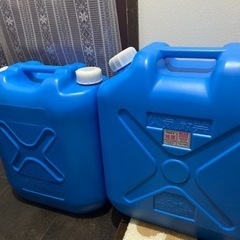 灯油ポリタンク18L2個