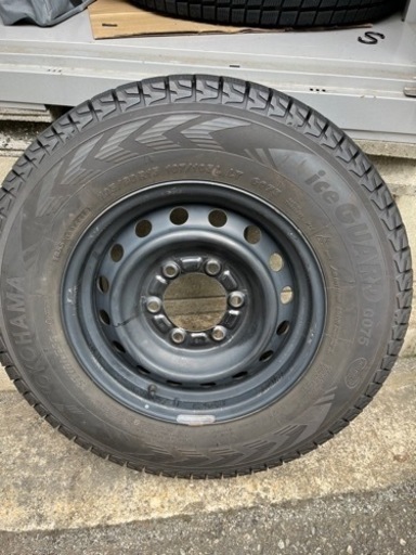 ハイエース　スタッドレス　ヨコハマg075