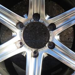 値下げしました。【手渡し希望】ランクル　プラドのスタッドレスとホイールのセットですの画像