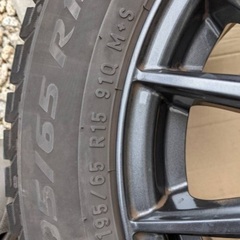ミニバン用スタッドレス195/65/R15の画像