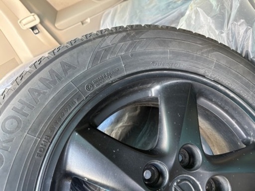 スタッドレスタイヤ　4本セット　215/65R16 MPV ミニバン