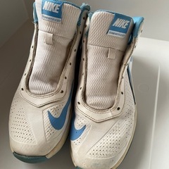 NIKEナイキ　ハイカットスニーカー　紐なし