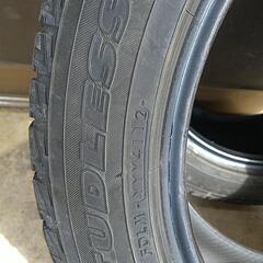 215/55R17 スタッドレス2本あげます。の画像