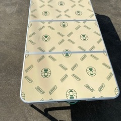 【譲り先決定】Coleman 四つ折りテーブルの画像