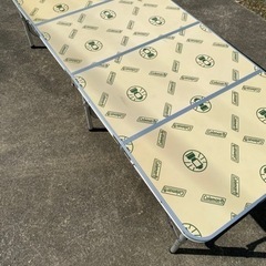 【譲り先決定】Coleman 四つ折りテーブル