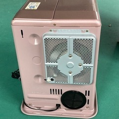 石油ファンヒーター　小型ストーブの画像