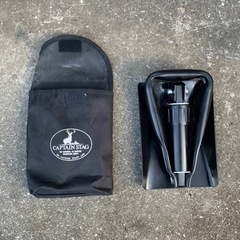 キャプテンスタッグ 角型スチールフォールディングスコップ バッグ付 、折りたたみ式の画像