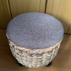 アジアン　スツール　バナナリーフ　バリ風の画像