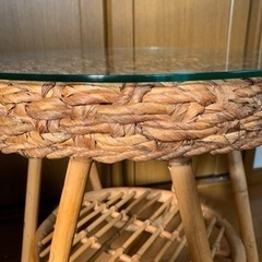 アジアンテイスト　バナナリーフ　カフェテーブル　バリ島の画像