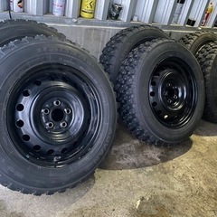 スパイクタイヤ 4本セット＋2本 195/65/R15