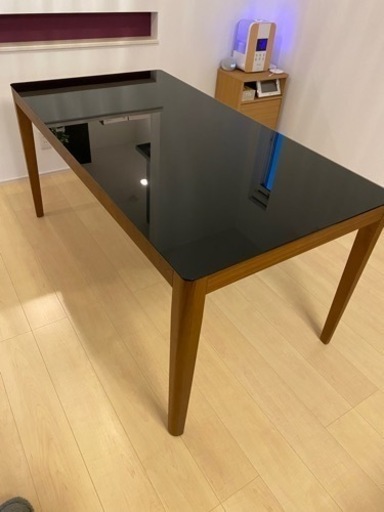 購入者決定【美品】ダイニングテーブル（表面ガラス板）