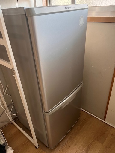 Panasonic 冷蔵庫　NR-B145W